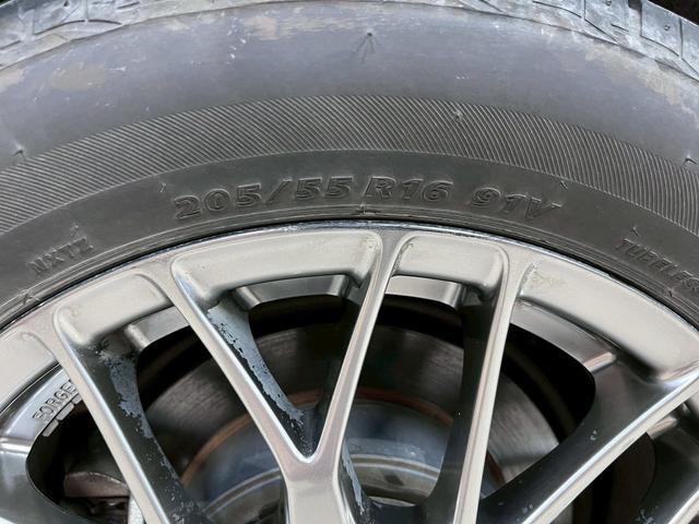 ヴォクシー ハイブリッドＺＳ　トヨタセーフティセンス（禁煙車）（後期型）（フリップダウンモニター）（社外ＳＤナビ）（クルーズコントロール）（シートヒーター）（バックカメラ）（オートマチックハイビーム）（純正１６インチＡＷ）（57枚目）