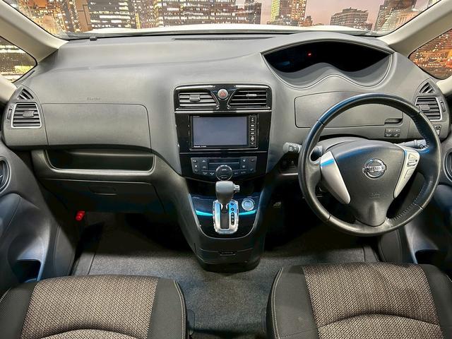 セレナ ハイウェイスター S-ハイブリッド (禁煙車)(後期型)(両側パワースライド)(SDナビ)(バックカメラ)(クルーズコントロール)(レーンアシスト)(ETC)(アイドリングストップ)(HID)(プッシュ&スマートキー)(純正16AW)(5枚目)