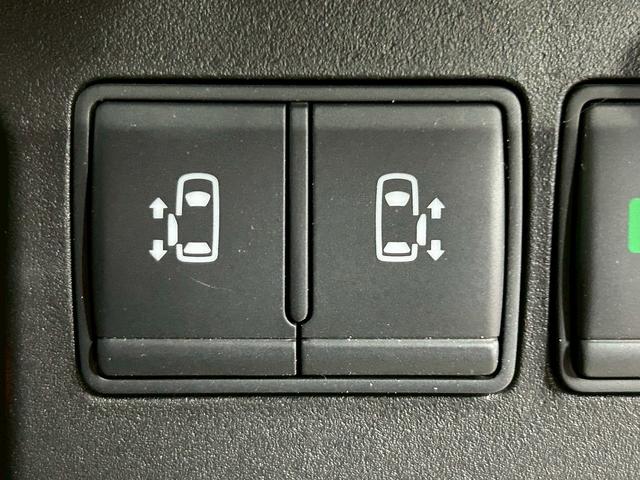 セレナ ハイウェイスター S-ハイブリッド (禁煙車)(後期型)(両側パワースライド)(SDナビ)(バックカメラ)(クルーズコントロール)(レーンアシスト)(ETC)(アイドリングストップ)(HID)(プッシュ&スマートキー)(純正16AW)(8枚目)