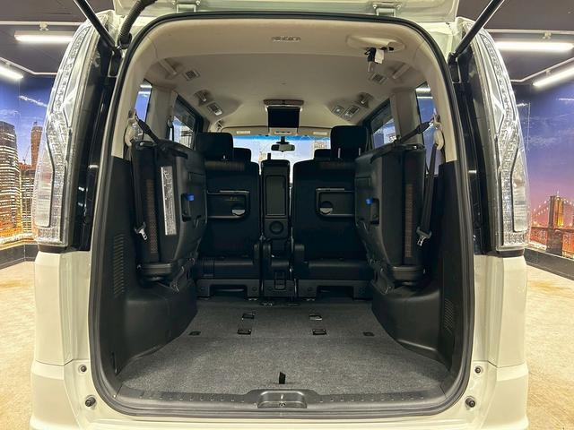 セレナ ハイウェイスター S-ハイブリッド (禁煙車)(後期型)(両側パワースライド)(SDナビ)(バックカメラ)(クルーズコントロール)(レーンアシスト)(ETC)(アイドリングストップ)(HID)(プッシュ&スマートキー)(純正16AW)(16枚目)