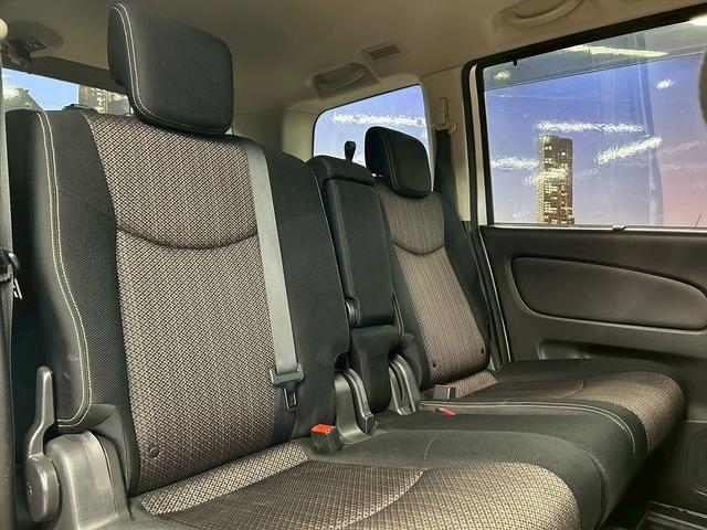 セレナ ハイウェイスター S-ハイブリッド (禁煙車)(後期型)(両側パワースライド)(SDナビ)(バックカメラ)(クルーズコントロール)(レーンアシスト)(ETC)(アイドリングストップ)(HID)(プッシュ&スマートキー)(純正16AW)(18枚目)