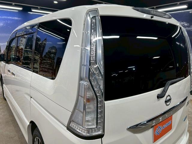 セレナ ハイウェイスター S-ハイブリッド (禁煙車)(後期型)(両側パワースライド)(SDナビ)(バックカメラ)(クルーズコントロール)(レーンアシスト)(ETC)(アイドリングストップ)(HID)(プッシュ&スマートキー)(純正16AW)(26枚目)