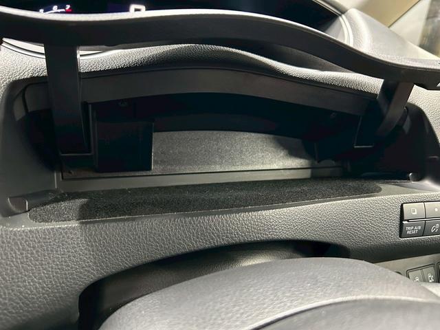 セレナ ハイウェイスター S-ハイブリッド (禁煙車)(後期型)(両側パワースライド)(SDナビ)(バックカメラ)(クルーズコントロール)(レーンアシスト)(ETC)(アイドリングストップ)(HID)(プッシュ&スマートキー)(純正16AW)(36枚目)