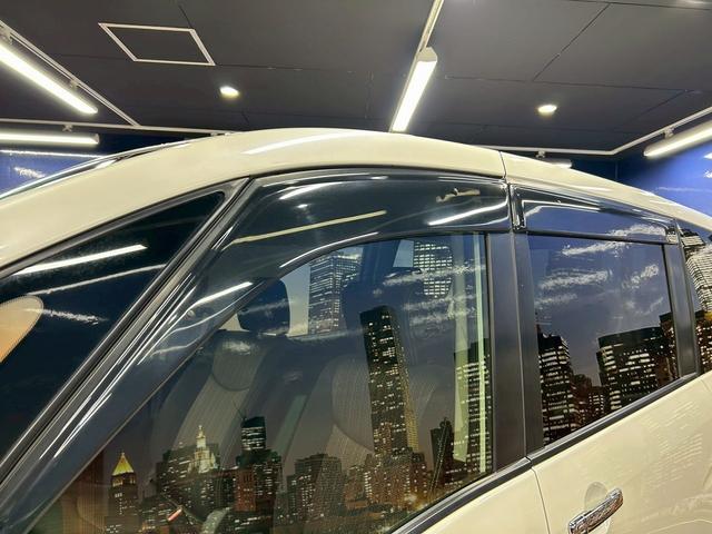 セレナ ハイウェイスター S-ハイブリッド (禁煙車)(後期型)(両側パワースライド)(SDナビ)(バックカメラ)(クルーズコントロール)(レーンアシスト)(ETC)(アイドリングストップ)(HID)(プッシュ&スマートキー)(純正16AW)(50枚目)