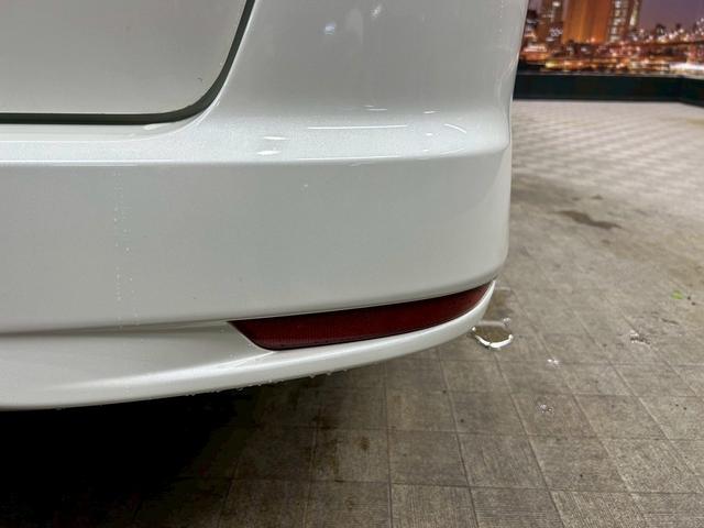 セレナ ハイウェイスター S-ハイブリッド (禁煙車)(後期型)(両側パワースライド)(SDナビ)(バックカメラ)(クルーズコントロール)(レーンアシスト)(ETC)(アイドリングストップ)(HID)(プッシュ&スマートキー)(純正16AW)(61枚目)