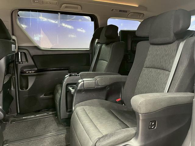 アルファード ３５０Ｓ　Ｃパッケージ　（禁煙車）（後期型）（ワンオーナー）（モデリスタエアロ）（両側パワスラ）（フリップダウンモニター）（アルパインナビ）（バックカメラ）（ローダウン）（シートメモリ）（電動Ｒゲート）（社外２０インチＡＷ）（33枚目）