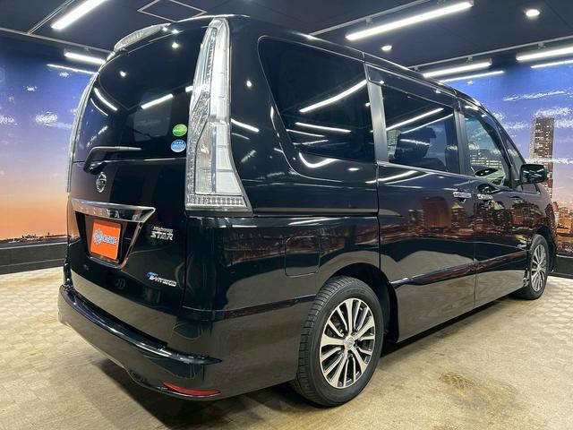 セレナ ハイウェイスター　Ｓ－ハイブリッド　（禁煙車）（８人乗り）（後期型）（両側パワースライドドア）（純正ＳＤナビ）（エマージェンシーブレーキ）（フルセグ（クルーズコントロール）（ＥＴＣ）（フォグライト）（ＬＥＤ）（純正１６インチＡＷ）（20枚目）