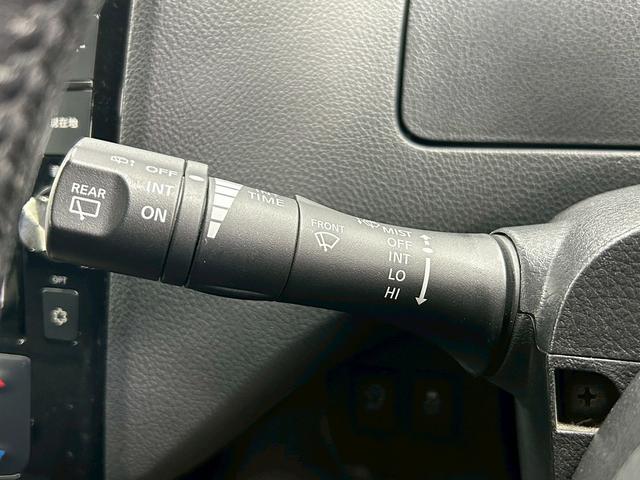 セレナ ハイウェイスター　Ｓ－ハイブリッド　（禁煙車）（８人乗り）（後期型）（両側パワースライドドア）（純正ＳＤナビ）（エマージェンシーブレーキ）（フルセグ（クルーズコントロール）（ＥＴＣ）（フォグライト）（ＬＥＤ）（純正１６インチＡＷ）（53枚目）