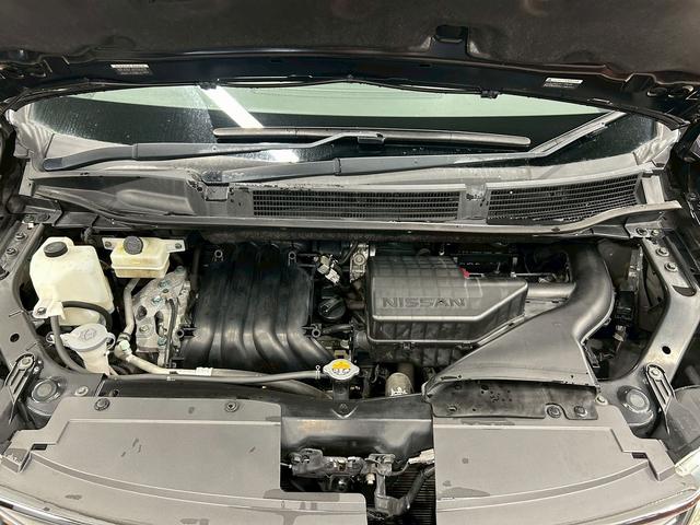 セレナ ハイウェイスター　Ｓ－ハイブリッド　（禁煙車）（８人乗り）（後期型）（両側パワースライドドア）（純正ＳＤナビ）（エマージェンシーブレーキ）（フルセグ（クルーズコントロール）（ＥＴＣ）（フォグライト）（ＬＥＤ）（純正１６インチＡＷ）（67枚目）