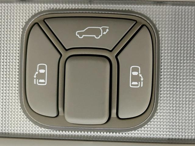 エスティマハイブリッド Ｇ　レザーパッケージ　（禁煙車）（７人乗り）（両側電動ドア）（フリップダウンモニター）（純正ＨＤＤナビ）（電動リアゲート）（シートヒーター）（パワーシート）（バックカメラ）（コーナーセンサー）（純正１７インチＡＷ）（9枚目）