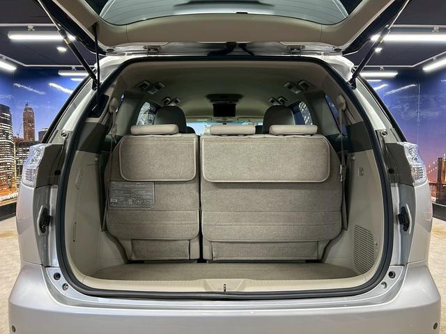 エスティマハイブリッド Ｇ　レザーパッケージ　（禁煙車）（７人乗り）（両側電動ドア）（フリップダウンモニター）（純正ＨＤＤナビ）（電動リアゲート）（シートヒーター）（パワーシート）（バックカメラ）（コーナーセンサー）（純正１７インチＡＷ）（22枚目）