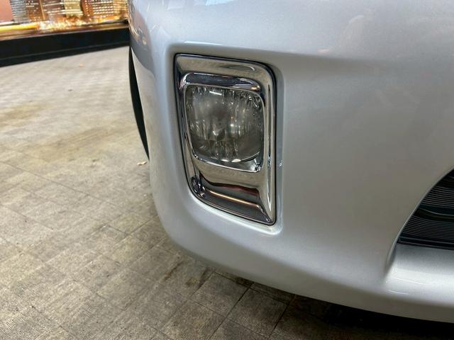 エスティマハイブリッド Ｇ　レザーパッケージ　（禁煙車）（７人乗り）（両側電動ドア）（フリップダウンモニター）（純正ＨＤＤナビ）（電動リアゲート）（シートヒーター）（パワーシート）（バックカメラ）（コーナーセンサー）（純正１７インチＡＷ）（62枚目）