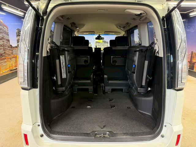 セレナ ライダーブラックラインＳ－ＨＶアドバンスドセーフティ　（禁煙車）（後期型）（両側パワースライドドア）（エマージェンシーブレーキ）（純正ＳＤナビ）（アラウンドビューモニター）（ビルトインＥＴＣ）（クルコン）（ＬＥＤヘッドライト）（純正１６インチＡＷ）（21枚目）