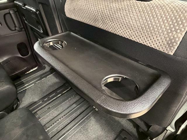 セレナ ライダーブラックラインＳ－ＨＶアドバンスドセーフティ　（禁煙車）（後期型）（両側パワースライドドア）（エマージェンシーブレーキ）（純正ＳＤナビ）（アラウンドビューモニター）（ビルトインＥＴＣ）（クルコン）（ＬＥＤヘッドライト）（純正１６インチＡＷ）（63枚目）