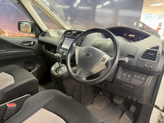 セレナ ライダーブラックラインＳ－ＨＶアドバンスドセーフティ　（禁煙車）（後期型）（両側パワースライドドア）（エマージェンシーブレーキ）（純正ＳＤナビ）（アラウンドビューモニター）（ビルトインＥＴＣ）（クルコン）（ＬＥＤヘッドライト）（純正１６インチＡＷ）（69枚目）