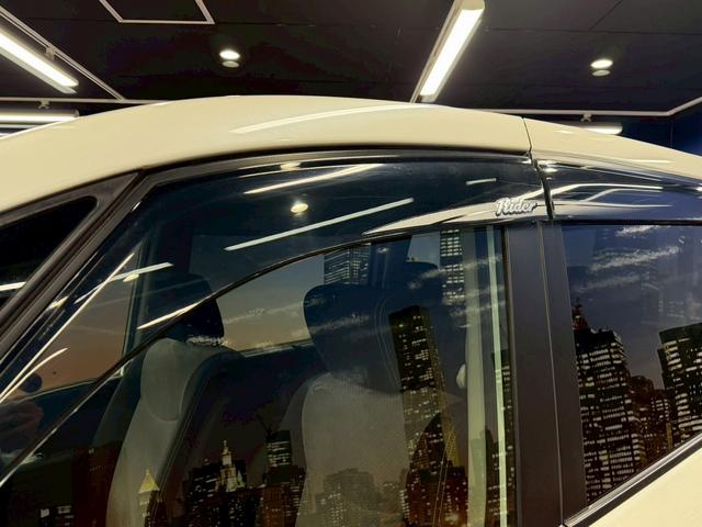 セレナ ライダーブラックラインＳ－ＨＶアドバンスドセーフティ　（禁煙車）（後期型）（両側パワースライドドア）（エマージェンシーブレーキ）（純正ＳＤナビ）（アラウンドビューモニター）（ビルトインＥＴＣ）（クルコン）（ＬＥＤヘッドライト）（純正１６インチＡＷ）（71枚目）