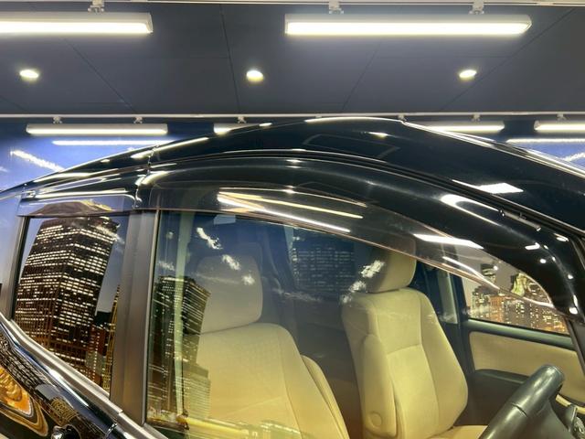 ノア ハイブリッドＸ　（禁煙車）（ＴＲＤフルエアロ）（後期型）（両側パワースライドドア）（純正ナビ）（フリップダウンモニター）（クルーズコントロール）（バックカメラ）（シートヒーター）（ＥＴＣ）（純正１５インチＡＷ）（49枚目）