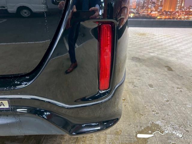 ノア ハイブリッドＸ　（禁煙車）（ＴＲＤフルエアロ）（後期型）（両側パワースライドドア）（純正ナビ）（フリップダウンモニター）（クルーズコントロール）（バックカメラ）（シートヒーター）（ＥＴＣ）（純正１５インチＡＷ）（53枚目）