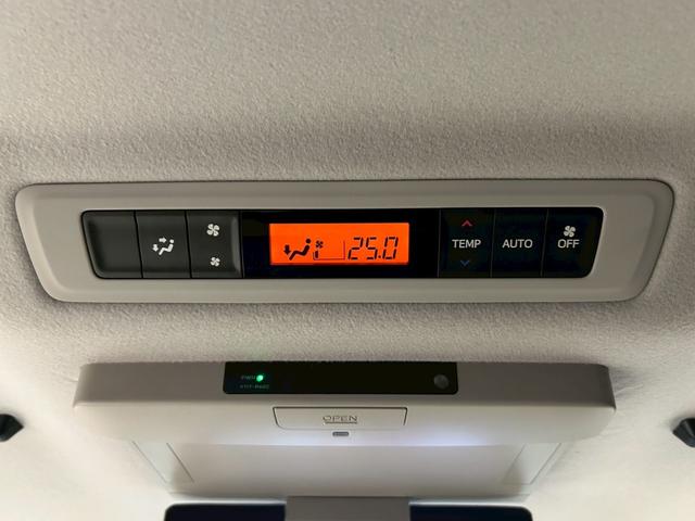 ノア ハイブリッドＸ　（禁煙車）（ＴＲＤフルエアロ）（後期型）（両側パワースライドドア）（純正ナビ）（フリップダウンモニター）（クルーズコントロール）（バックカメラ）（シートヒーター）（ＥＴＣ）（純正１５インチＡＷ）（60枚目）