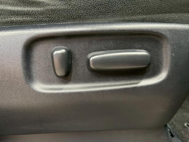 アルファード 240S Cパッケージ (禁煙車)(後期型)(両側パワースライドドア)(アルパインナビ)(パワーバックドア)(クルーズコントロール)(クリアランスソナー)(バックカメラ)(ビルトインETC)(純正18インチAW)(13枚目)