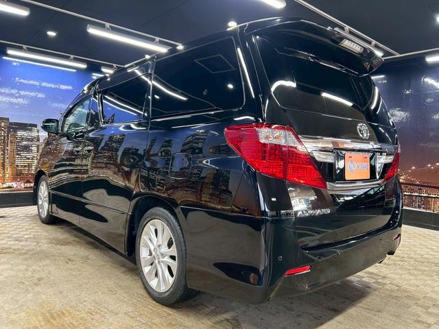 アルファード 240S Cパッケージ (禁煙車)(後期型)(両側パワースライドドア)(アルパインナビ)(パワーバックドア)(クルーズコントロール)(クリアランスソナー)(バックカメラ)(ビルトインETC)(純正18インチAW)(28枚目)