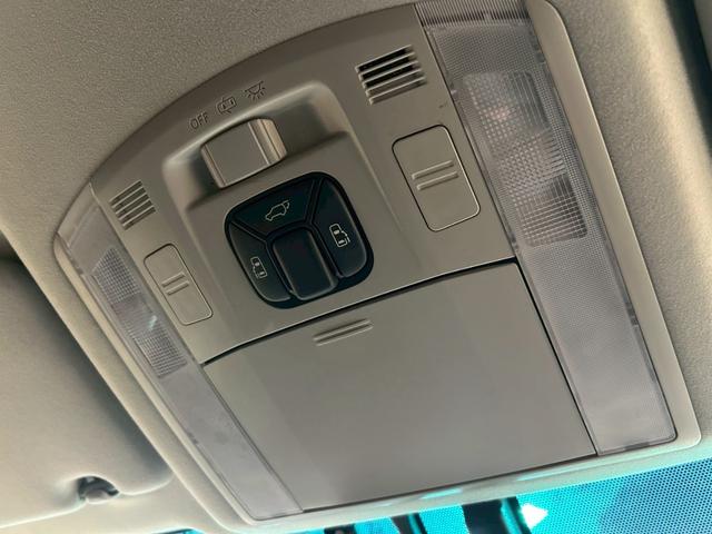 アルファード 240S Cパッケージ (禁煙車)(後期型)(両側パワースライドドア)(アルパインナビ)(パワーバックドア)(クルーズコントロール)(クリアランスソナー)(バックカメラ)(ビルトインETC)(純正18インチAW)(65枚目)