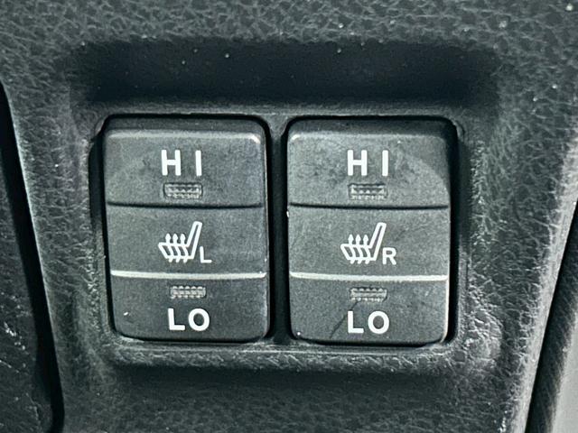 【前席シートヒーター】寒い冬でも自然な暖かさで快適にお過ごしいただけます。