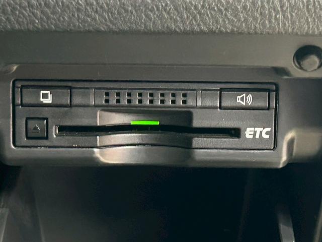 アルファード 240S タイプゴールド (禁煙車)(後期型)(ハーフレザー)(両側パワスラ)(フリップダウンモニター)(純正HDDナビ)(バックカメラ)(クルーズコントロール)(パワーバックドア)(ビルトインETC)(純正18インチAW)(14枚目)