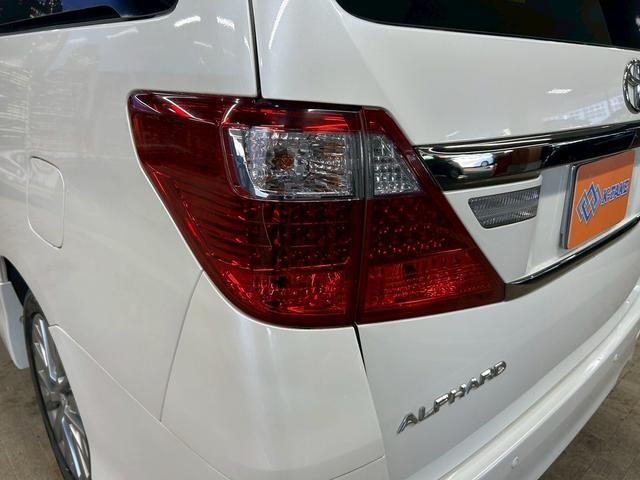 アルファード 240S タイプゴールド (禁煙車)(後期型)(ハーフレザー)(両側パワスラ)(フリップダウンモニター)(純正HDDナビ)(バックカメラ)(クルーズコントロール)(パワーバックドア)(ビルトインETC)(純正18インチAW)(29枚目)