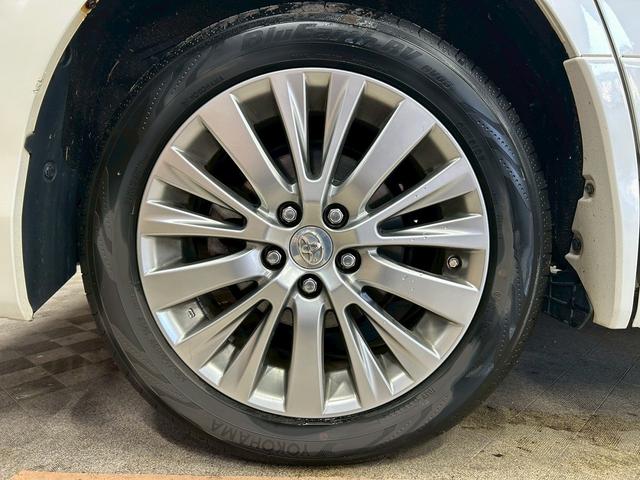 アルファード 240S タイプゴールド (禁煙車)(後期型)(ハーフレザー)(両側パワスラ)(フリップダウンモニター)(純正HDDナビ)(バックカメラ)(クルーズコントロール)(パワーバックドア)(ビルトインETC)(純正18インチAW)(59枚目)