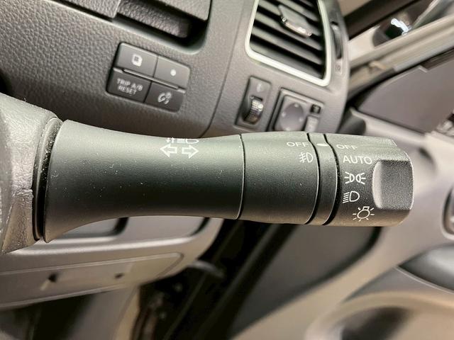 セレナ ハイウェイスター　Ｓ－ハイブリッド　（禁煙車）（後期型）（両側パワースライド）（アルパイン製ナビ）（バックカメラ）（クルーズコントロール）（車線逸脱警報）（アイドリングストップ）（ビルトインＥＴＣ）（スマートキー）（純正１６インチＡＷ）（44枚目）