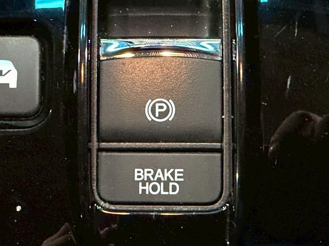 ステップワゴンスパーダ スパーダハイブリッド　Ｇ　ホンダセンシング　（禁煙車）（後期型）（両側パワースライド）（純正ナビ）（バックカメラ）（レーダークルーズ）（オートブレーキホールド）（ビルトインＥＴＣ）（ＬＥＤヘッド）（Ｂｌｕｅｔｏｏｔｈ対応）（純正１６インチＡＷ）（11枚目）