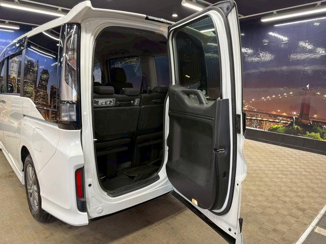 ステップワゴンスパーダ スパーダハイブリッド　Ｇ　ホンダセンシング　（禁煙車）（後期型）（両側パワースライド）（純正ナビ）（バックカメラ）（レーダークルーズ）（オートブレーキホールド）（ビルトインＥＴＣ）（ＬＥＤヘッド）（Ｂｌｕｅｔｏｏｔｈ対応）（純正１６インチＡＷ）（19枚目）