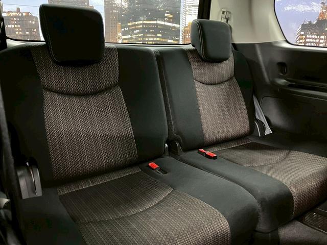 セレナ ハイウェイスター　Ｖセレクション＋セーフティ　ＳＨＶ　（禁煙車）（後期型）（フリップダウンモニター）（両側パワースライド）（純正ＳＤナビ）（バックカメラ）（クルーズコントロール）（ビルトインＥＴＣ）（ウォークスルー）（フォグランプ）（純正１６インチＡＷ）（17枚目）