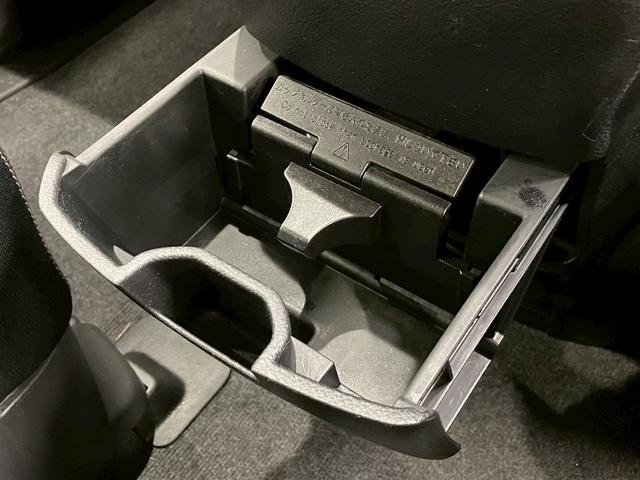 セレナ ハイウェイスター　Ｖセレクション＋セーフティ　ＳＨＶ　（禁煙車）（後期型）（フリップダウンモニター）（両側パワースライド）（純正ＳＤナビ）（バックカメラ）（クルーズコントロール）（ビルトインＥＴＣ）（ウォークスルー）（フォグランプ）（純正１６インチＡＷ）（32枚目）