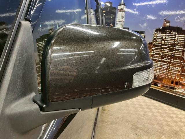 セレナ ハイウェイスター　Ｖセレクション＋セーフティ　ＳＨＶ　（禁煙車）（後期型）（フリップダウンモニター）（両側パワースライド）（純正ＳＤナビ）（バックカメラ）（クルーズコントロール）（ビルトインＥＴＣ）（ウォークスルー）（フォグランプ）（純正１６インチＡＷ）（54枚目）