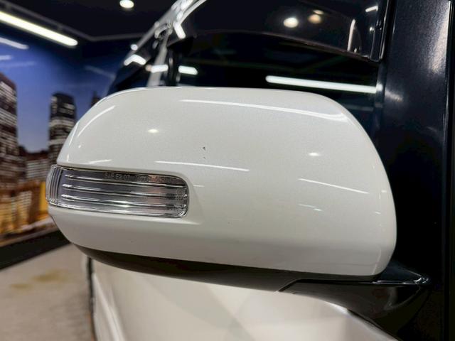 アルファード ２４０Ｓ　Ｃパッケージ　（禁煙車）（後期型）（７人乗り）（両側パワースライドドア）（ツインムーンルーフ）（純正ＳＤナビ）（ケンスタイルエアロ）（パワーバックドア）（クリアランスソナー）（クルーズコントロール）（17枚目）