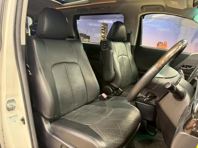 アルファード ２４０Ｓ　Ｃパッケージ　（禁煙車）（後期型）（７人乗り）（両側パワースライドドア）（ツインムーンルーフ）（純正ＳＤナビ）（ケンスタイルエアロ）（パワーバックドア）（クリアランスソナー）（クルーズコントロール）（21枚目）