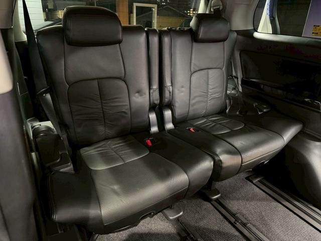 アルファード ２４０Ｓ　Ｃパッケージ　（禁煙車）（後期型）（７人乗り）（両側パワースライドドア）（ツインムーンルーフ）（純正ＳＤナビ）（ケンスタイルエアロ）（パワーバックドア）（クリアランスソナー）（クルーズコントロール）（23枚目）