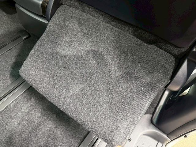 アルファード ２４０Ｓ　Ｃパッケージ　（禁煙車）（後期型）（７人乗り）（両側パワースライドドア）（ツインムーンルーフ）（純正ＳＤナビ）（ケンスタイルエアロ）（パワーバックドア）（クリアランスソナー）（クルーズコントロール）（50枚目）