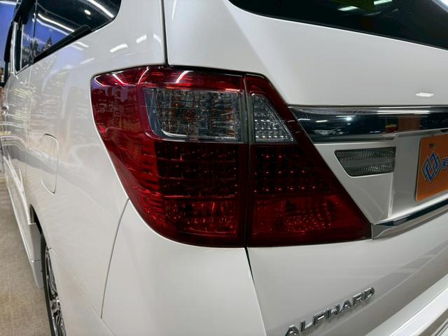 アルファード ２４０Ｓ　Ｃパッケージ　（禁煙車）（後期型）（７人乗り）（両側パワースライドドア）（ツインムーンルーフ）（純正ＳＤナビ）（ケンスタイルエアロ）（パワーバックドア）（クリアランスソナー）（クルーズコントロール）（56枚目）