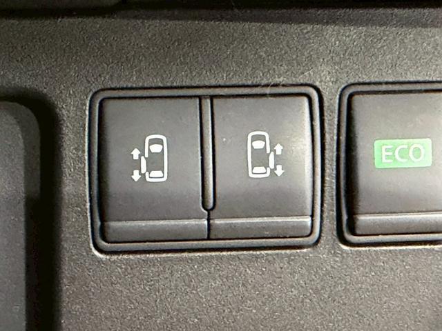 セレナ ハイウェイスターＳ－ＨＶアドバンスドセーフティパック　（禁煙車）（両側パワースライドドア）（８人乗り）（純正ＳＤナビ）（エマージェンシーブレーキ）（クルーズコントロール）（クリアランスソナー）（アラウンドビューカメラ）（フルセグ）（純正１６インチＡＷ）（11枚目）