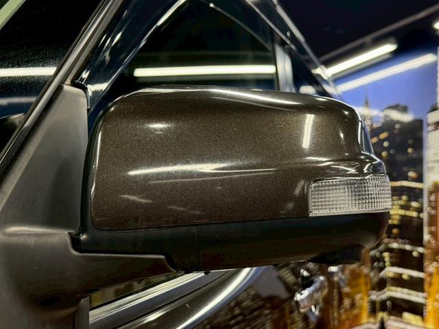 セレナ ハイウェイスターＳ－ＨＶアドバンスドセーフティパック　（禁煙車）（両側パワースライドドア）（８人乗り）（純正ＳＤナビ）（エマージェンシーブレーキ）（クルーズコントロール）（クリアランスソナー）（アラウンドビューカメラ）（フルセグ）（純正１６インチＡＷ）（14枚目）