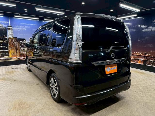 セレナ ハイウェイスターＳ－ＨＶアドバンスドセーフティパック　（禁煙車）（両側パワースライドドア）（８人乗り）（純正ＳＤナビ）（エマージェンシーブレーキ）（クルーズコントロール）（クリアランスソナー）（アラウンドビューカメラ）（フルセグ）（純正１６インチＡＷ）（24枚目）