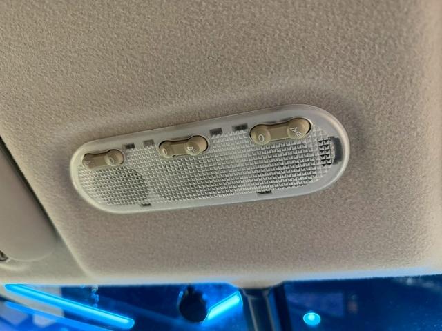 セレナ ハイウェイスターＳ－ＨＶアドバンスドセーフティパック　（禁煙車）（両側パワースライドドア）（８人乗り）（純正ＳＤナビ）（エマージェンシーブレーキ）（クルーズコントロール）（クリアランスソナー）（アラウンドビューカメラ）（フルセグ）（純正１６インチＡＷ）（59枚目）