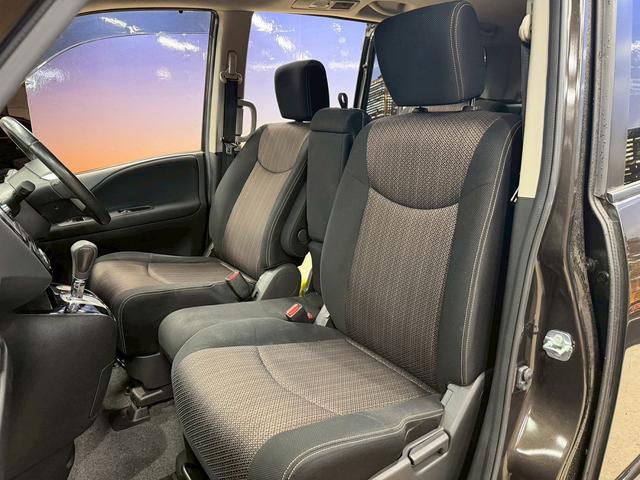 セレナ ハイウェイスターＳ－ＨＶアドバンスドセーフティパック　（禁煙車）（両側パワースライドドア）（８人乗り）（純正ＳＤナビ）（エマージェンシーブレーキ）（クルーズコントロール）（クリアランスソナー）（アラウンドビューカメラ）（フルセグ）（純正１６インチＡＷ）（61枚目）