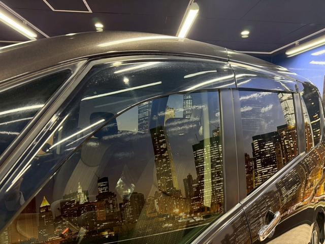 セレナ ハイウェイスターＳ－ＨＶアドバンスドセーフティパック　（禁煙車）（両側パワースライドドア）（８人乗り）（純正ＳＤナビ）（エマージェンシーブレーキ）（クルーズコントロール）（クリアランスソナー）（アラウンドビューカメラ）（フルセグ）（純正１６インチＡＷ）（69枚目）