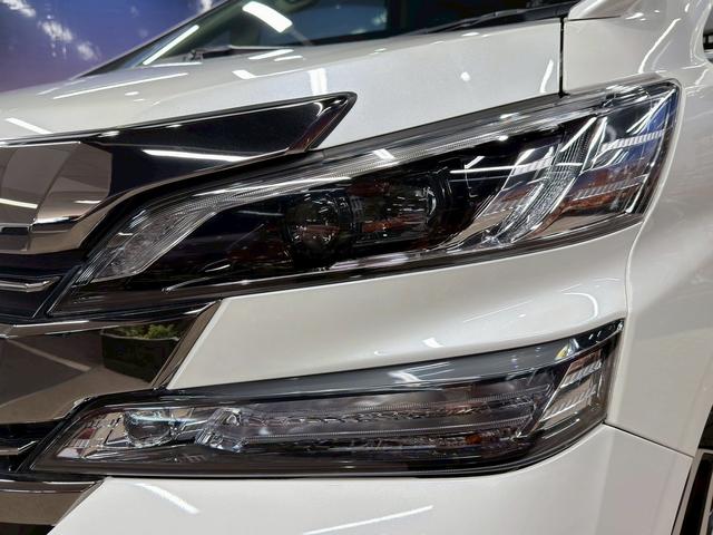 ヴェルファイア 2.5Z Gエディション (禁煙車)(黒半革シート)(両側パワスラ)(純正フリップダウン)(純正SDナビ)(バックカメラ)(クルコン)(パワーシート)(電動リアゲート)(ビルトインETC)(純正18インチAW)(62枚目)
