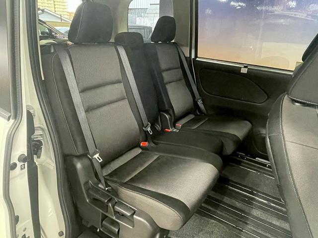 セレナ ハイウェイスターV ステップタイプ(禁煙車)(後期型)(プロパイロット)(レーダークルーズ)(クリアランスソナー)(両側パワースライドドア)(純正ナビ)(フルセグ)(8人乗り)(LEDヘッドライト)(純正16インチAW)(18枚目)