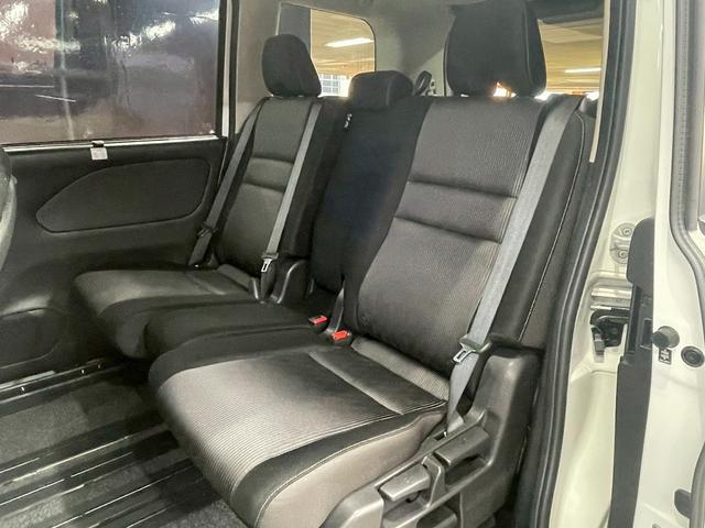 セレナ ハイウェイスターV ステップタイプ(禁煙車)(後期型)(プロパイロット)(レーダークルーズ)(クリアランスソナー)(両側パワースライドドア)(純正ナビ)(フルセグ)(8人乗り)(LEDヘッドライト)(純正16インチAW)(35枚目)